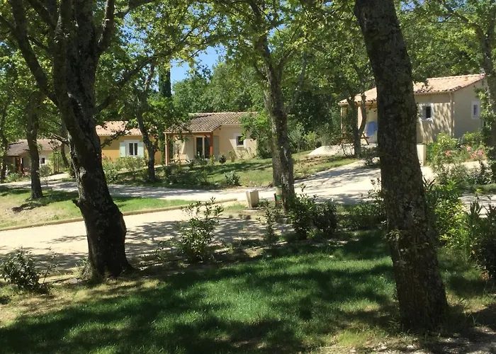 Holiday home Le Petit Bois Valaurie